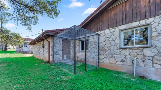 $630,000 | 3008 Vista Lane, Marble Falls, TX 78654