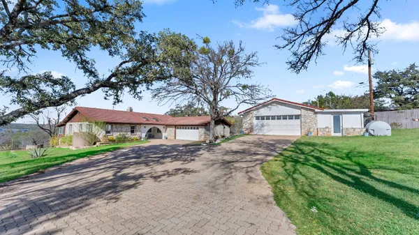 $549,000 | 3008 Vista Lane, Marble Falls, TX 78654