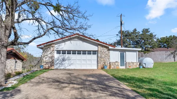 $549,000 | 3008 Vista Lane, Marble Falls, TX 78654