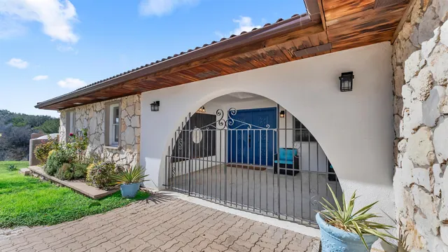 $630,000 | 3008 Vista Lane, Marble Falls, TX 78654