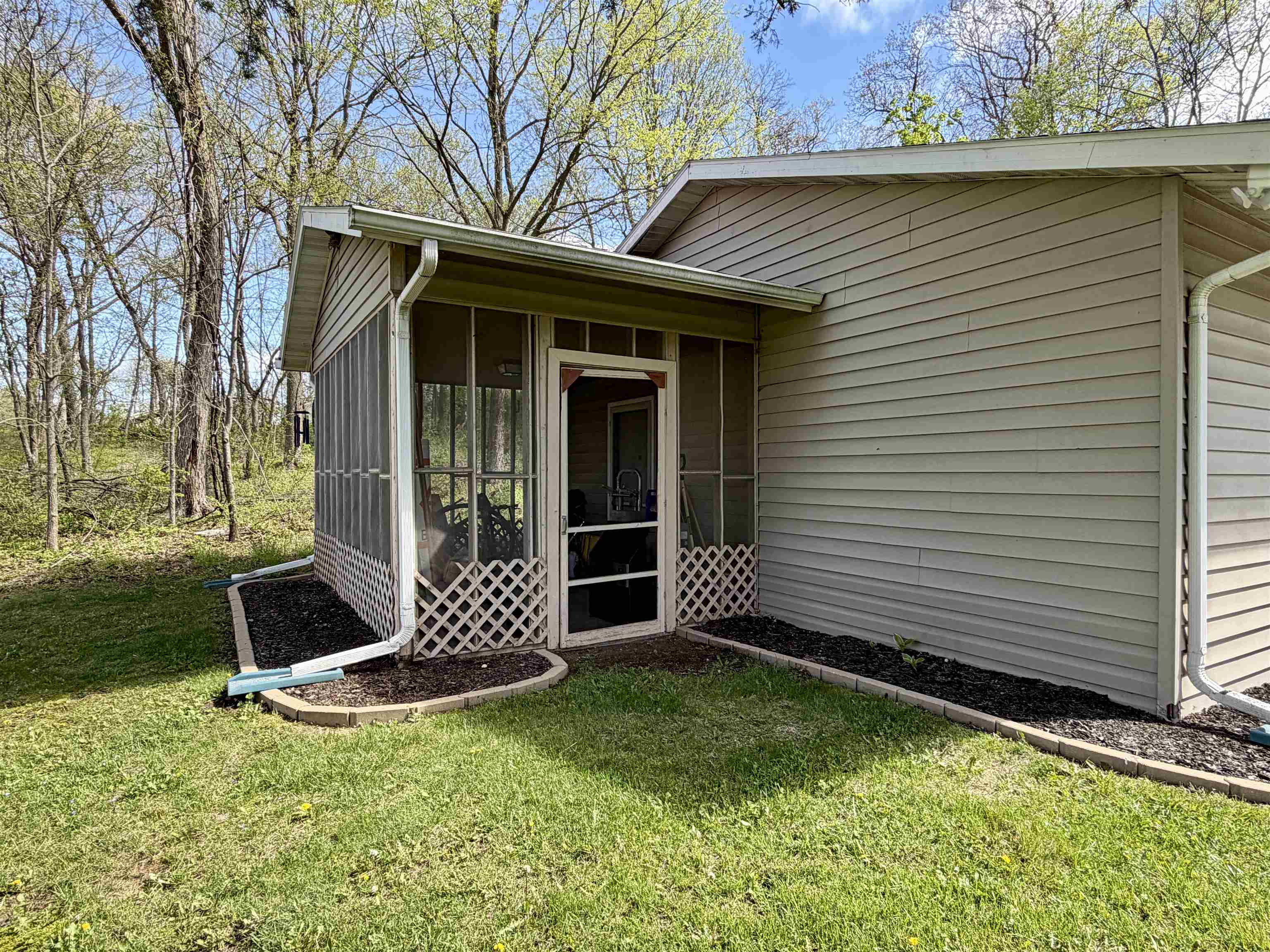 11530 West Brandherm Road Beloit, WI 53511 - Photo 37 of 40