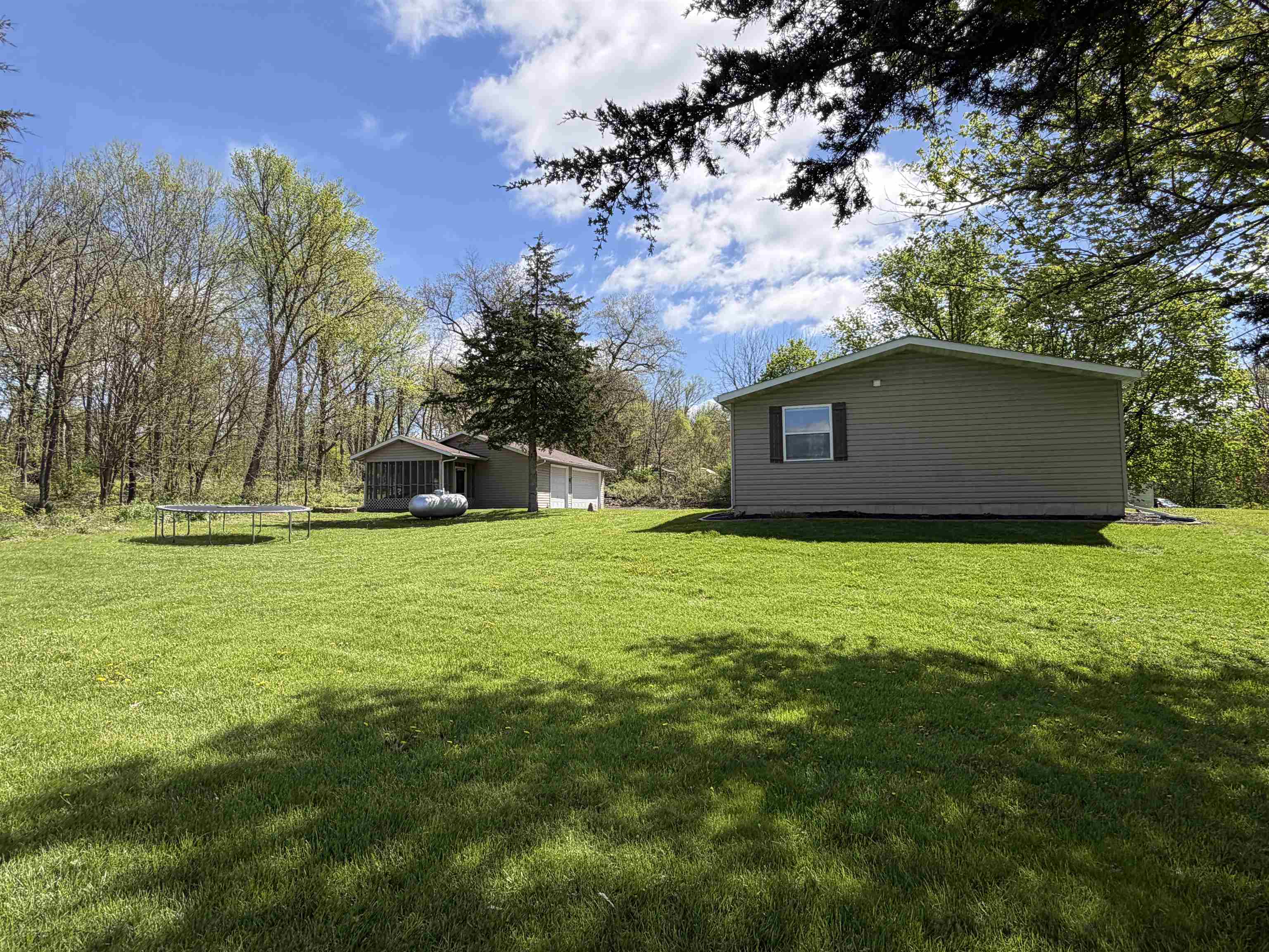 11530 West Brandherm Road Beloit, WI 53511 - Photo 7 of 40