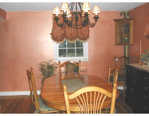89 Greenwood Road Andover, MA 01810 - Photo 3 of 10 Gallery Image 3