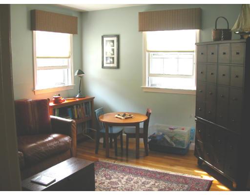 89 Greenwood Road Andover, MA 01810 - Photo 6 of 10 Gallery Image 6