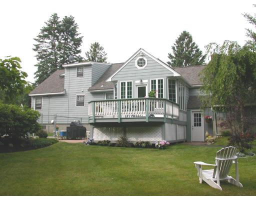 89 Greenwood Road Andover, MA 01810 - Photo 9 of 10 Gallery Image 9