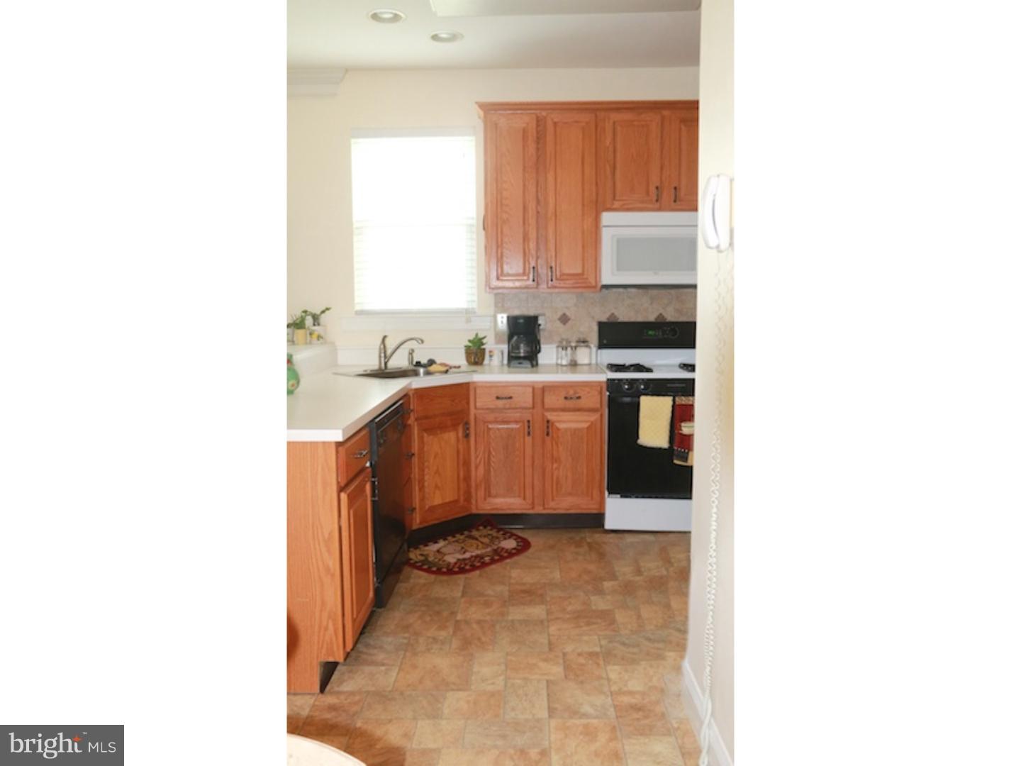 409 Ruth Court Harleysville, PA 19438 - Photo 4 of 21 Kitchen