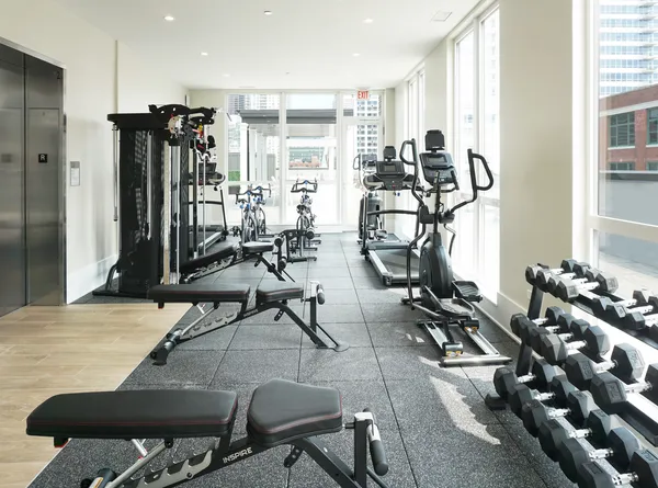 $4,795 | 812 West Adams Street, Unit 604, Chicago, IL 60607