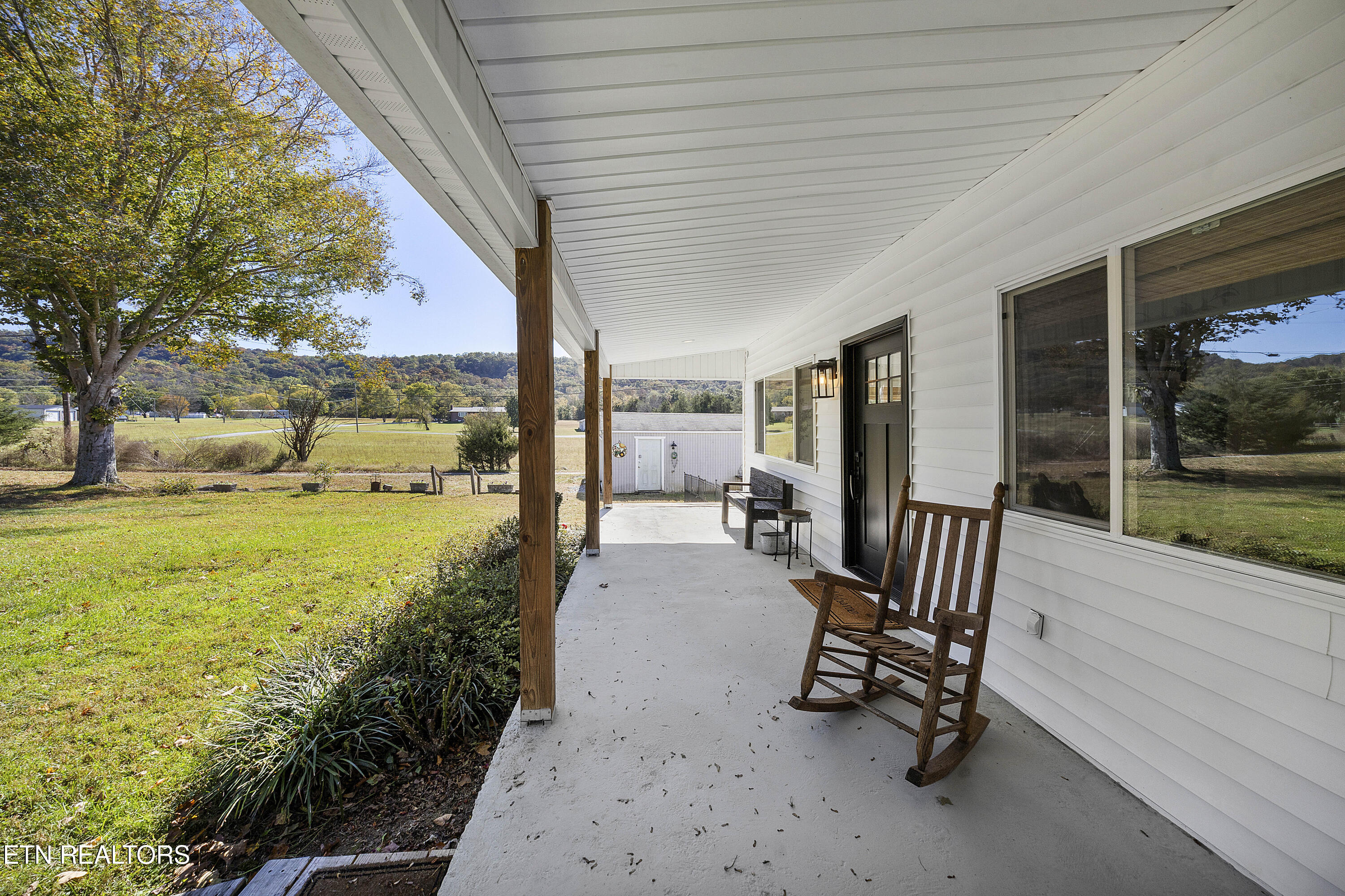 295 Rhodes Road New Market, TN 37820 - Photo 7 of 48 L40A0561