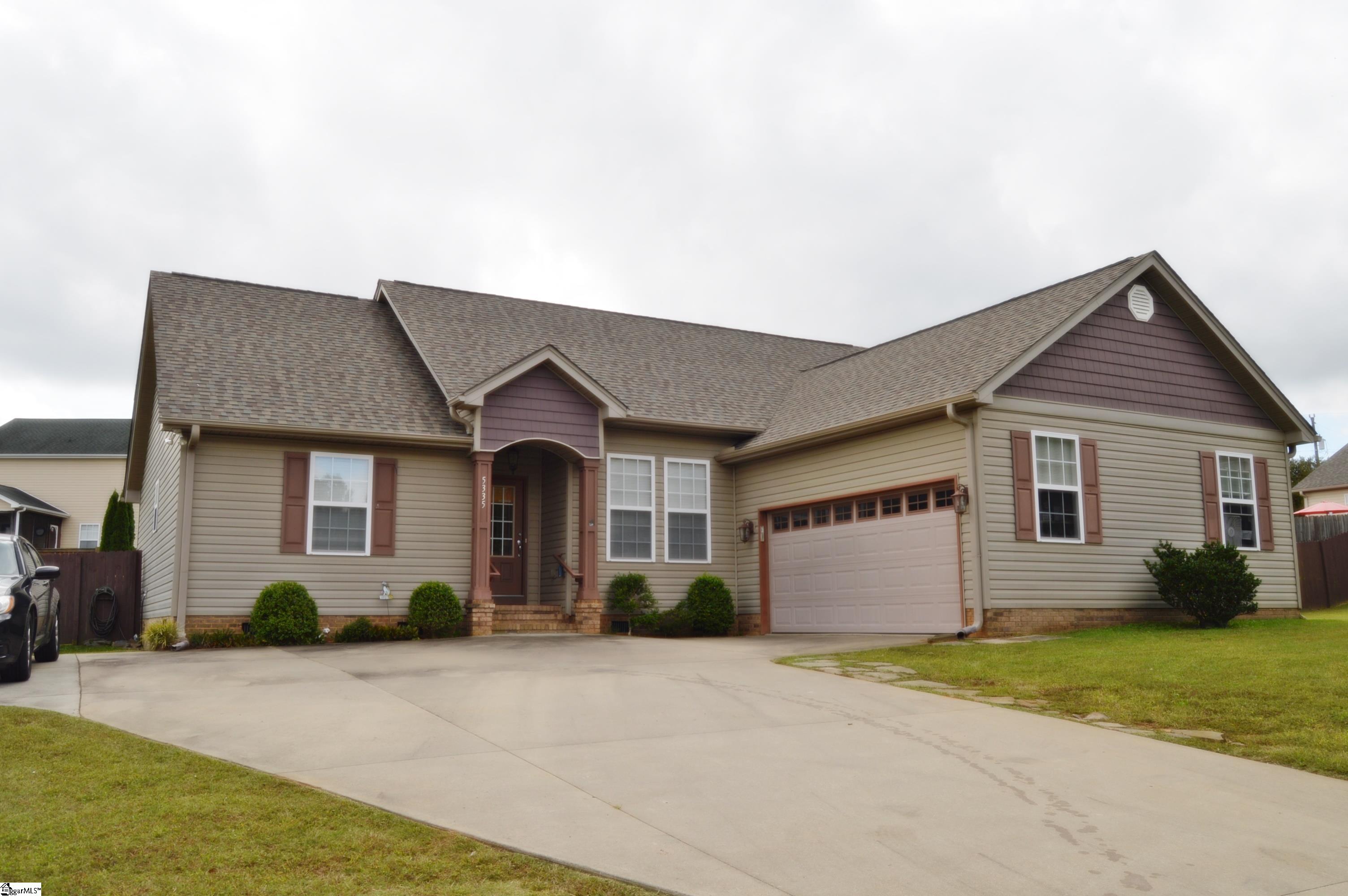 5335 Locust Hill Road Travelers Rest, SC 29690 - Photo 2 of 33