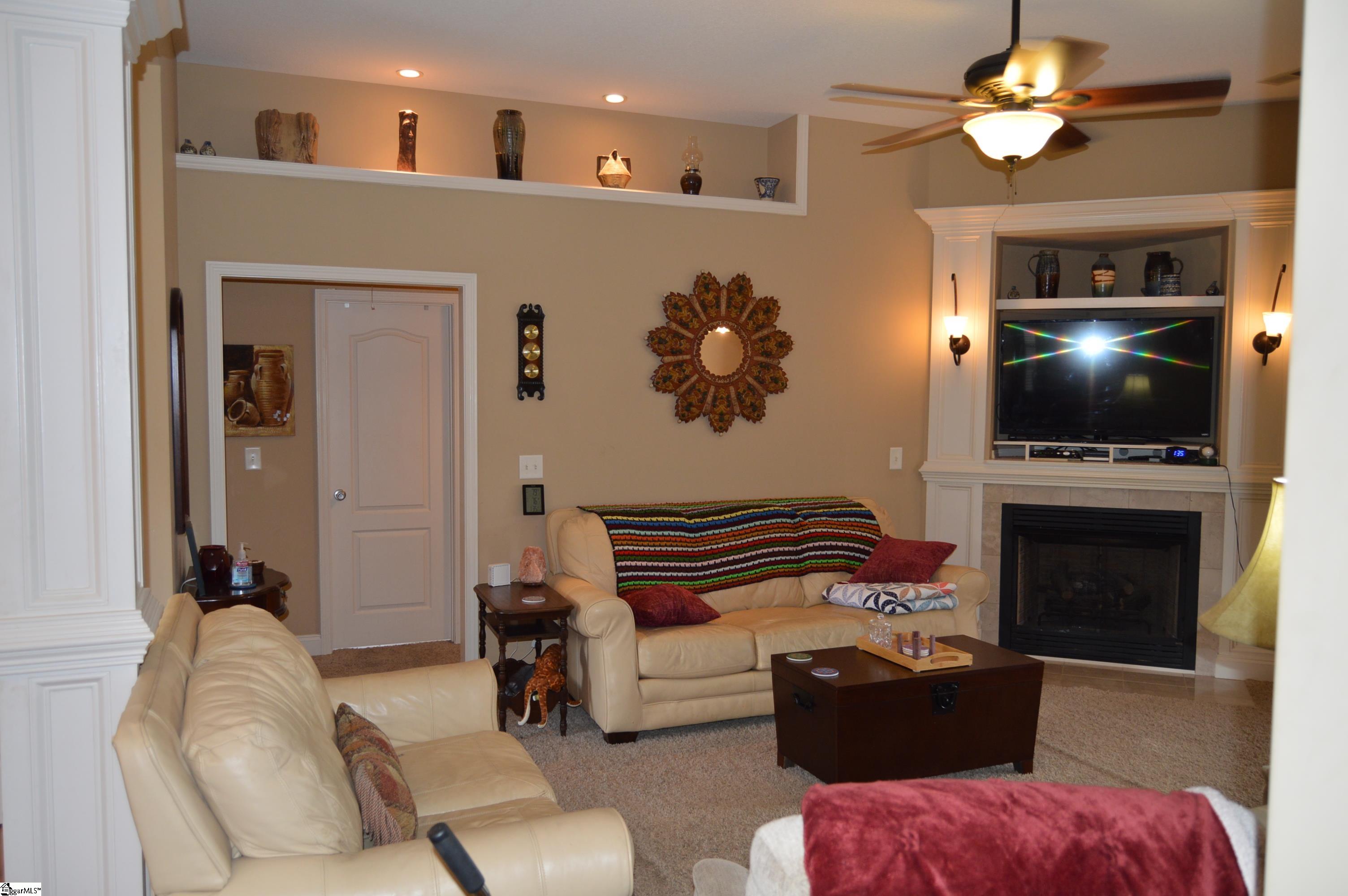 5335 Locust Hill Road Travelers Rest, SC 29690 - Photo 7 of 33