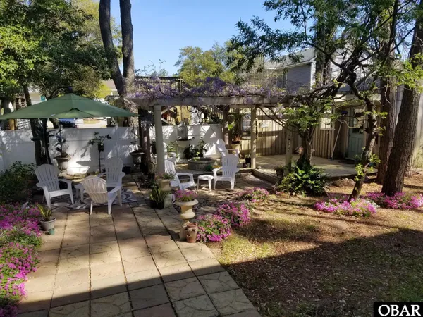 $450,000 | 1002 West Avalon Drive, Kill Devil Hills, NC 27948