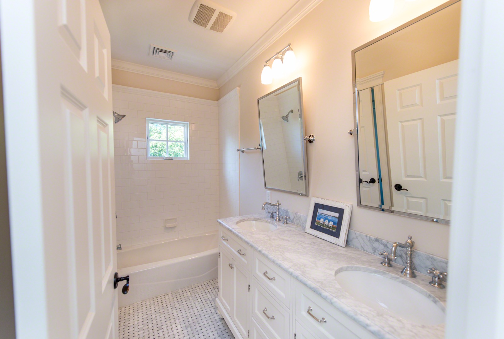 61 Clevelandtown Road Edgartown, MA 02539 - Photo 33 of 43 a bathroom with a granite countertop tub sink and mirror
