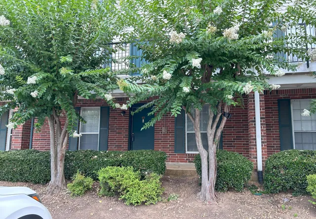 $145,000 | 900 Mountain Creek Road, Unit C38, Chattanooga, TN 37405