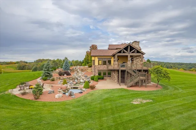 $3,100,000 | S10970 Butternut Road, Spring Green, WI 53588