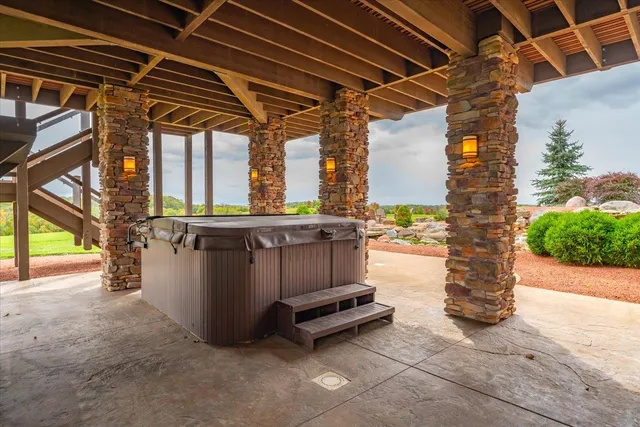 $3,100,000 | S10970 Butternut Road, Spring Green, WI 53588