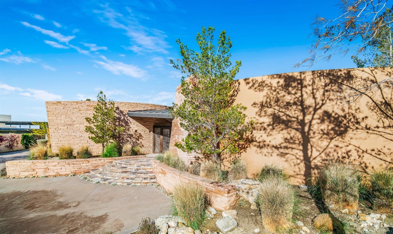 45 Sky Ridge Road Rancho Mirage, CA 92270 - Photo 30 of 90 a view of a house with a yard