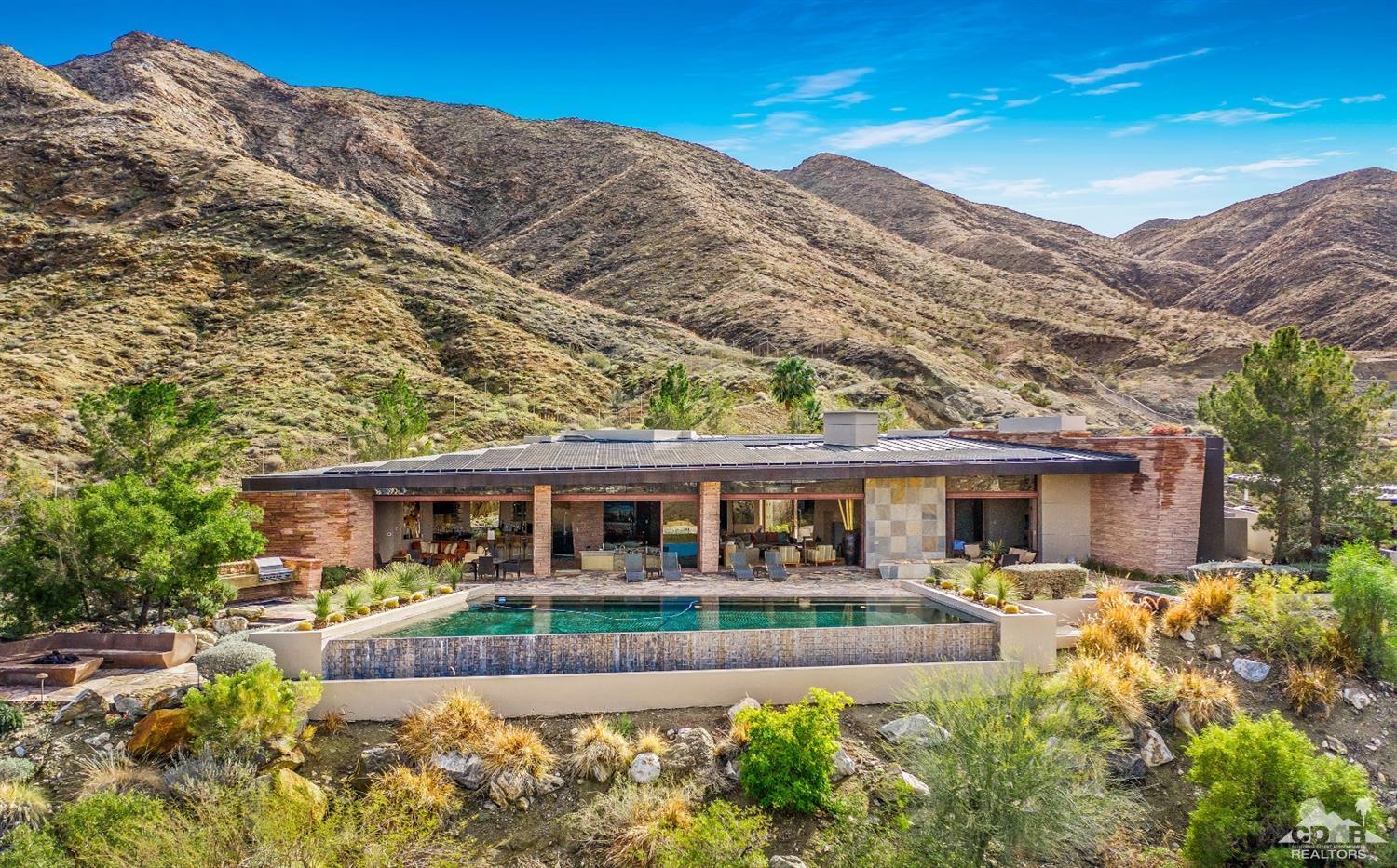 45 Sky Ridge Road Rancho Mirage, CA 92270 - Photo 39 of 90 front view of a house with a yard