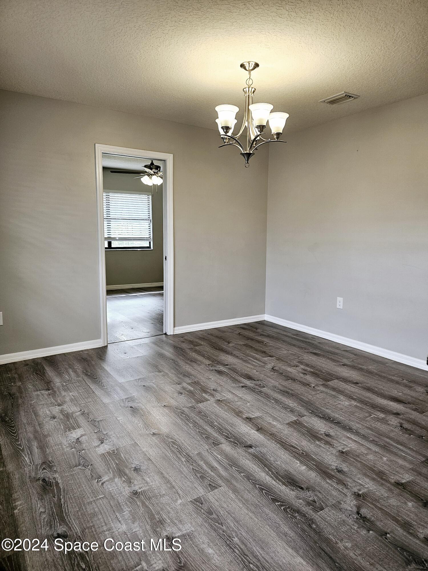 130 Abalone Road Northwest Palm Bay, FL 32907 - Photo 11 of 32 Dining