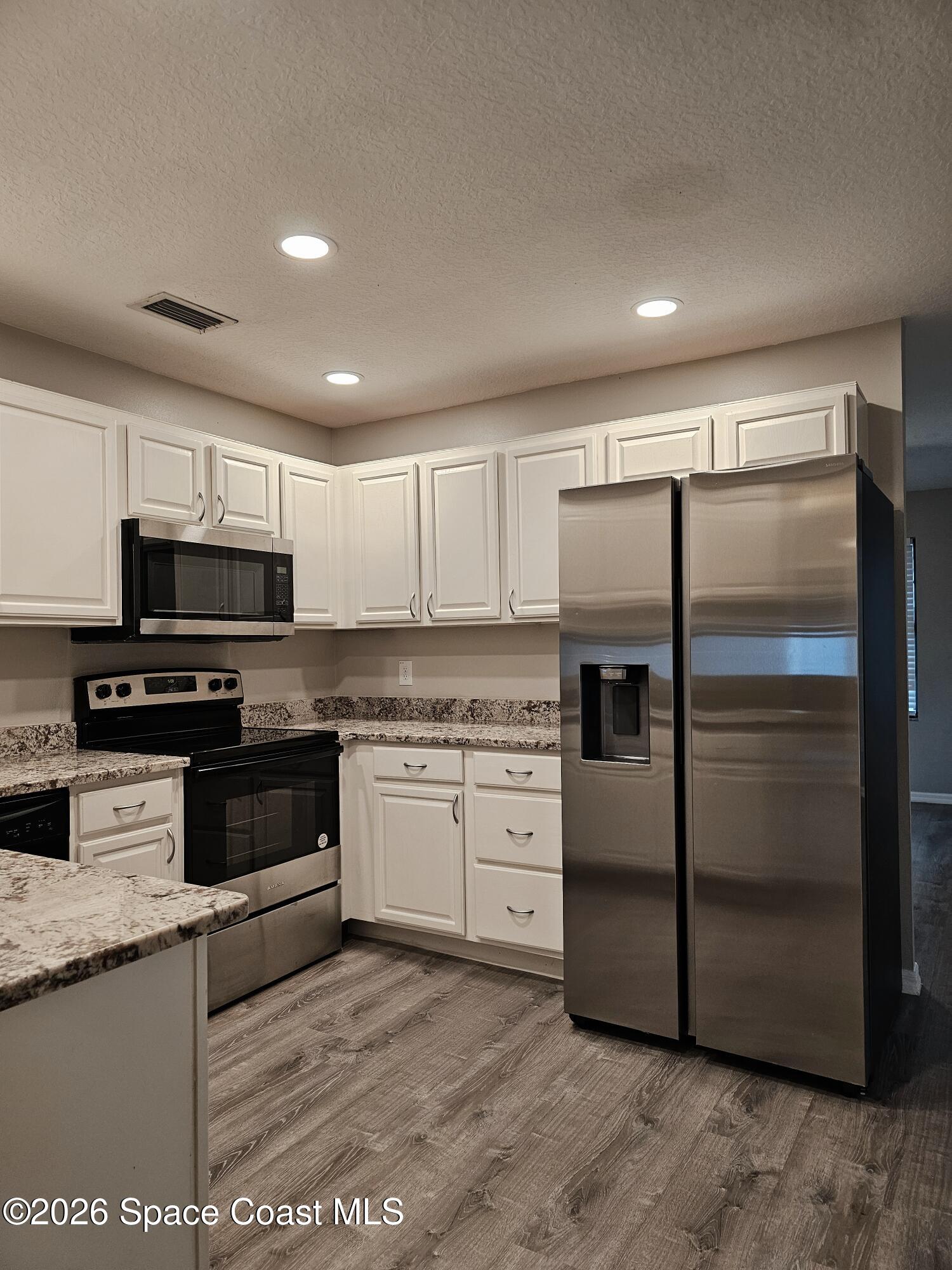 130 Abalone Road Northwest Palm Bay, FL 32907 - Photo 8 of 32 1000052635