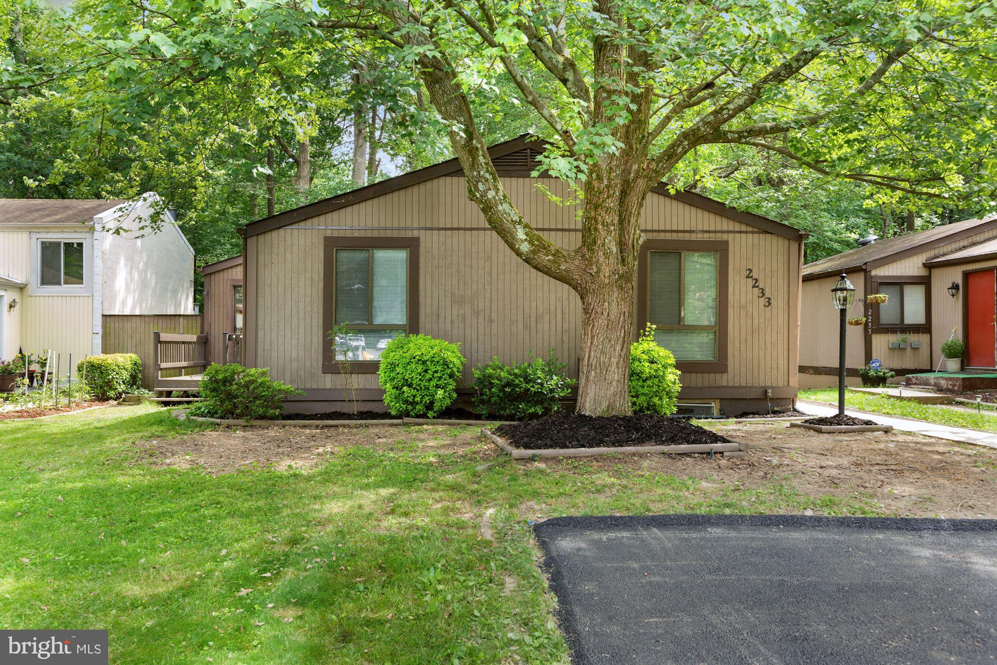 2233 Sanibel Drive Reston, VA 20191 - Photo 3 of 34