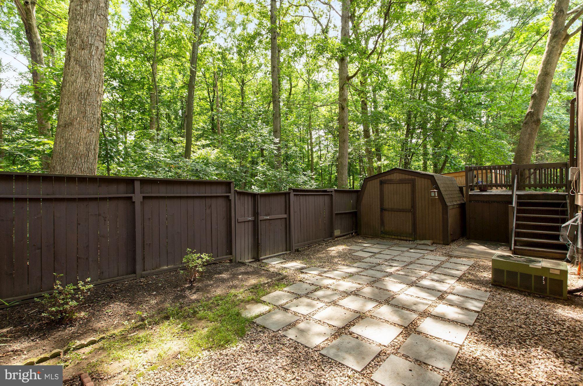 2233 Sanibel Drive Reston, VA 20191 - Photo 32 of 34