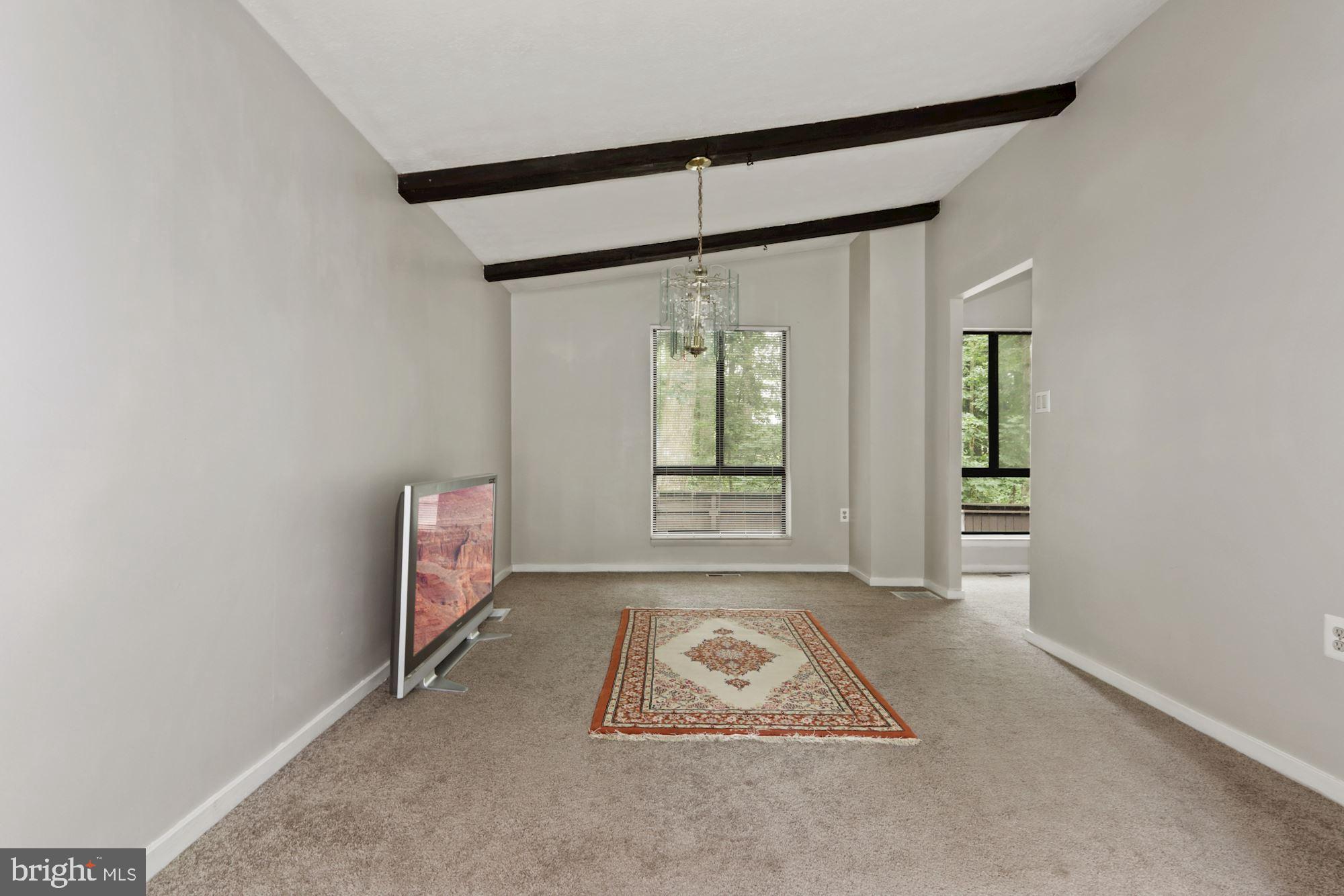 2233 Sanibel Drive Reston, VA 20191 - Photo 8 of 34 Dining room