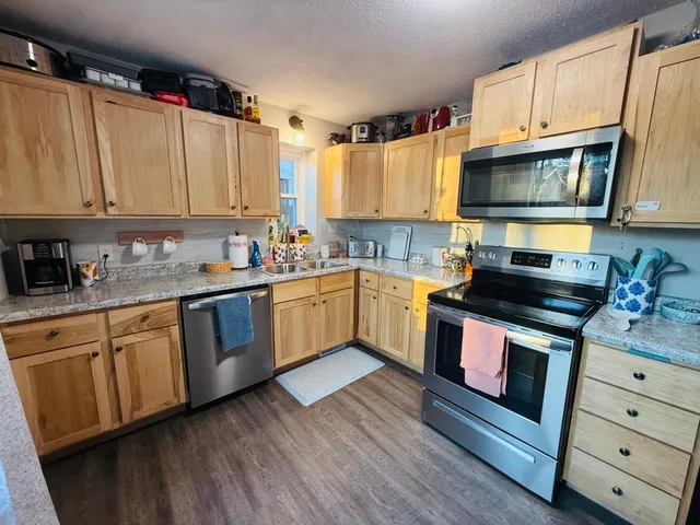 $159,900 | 421 17th Avenue North, St. Cloud, MN 56303