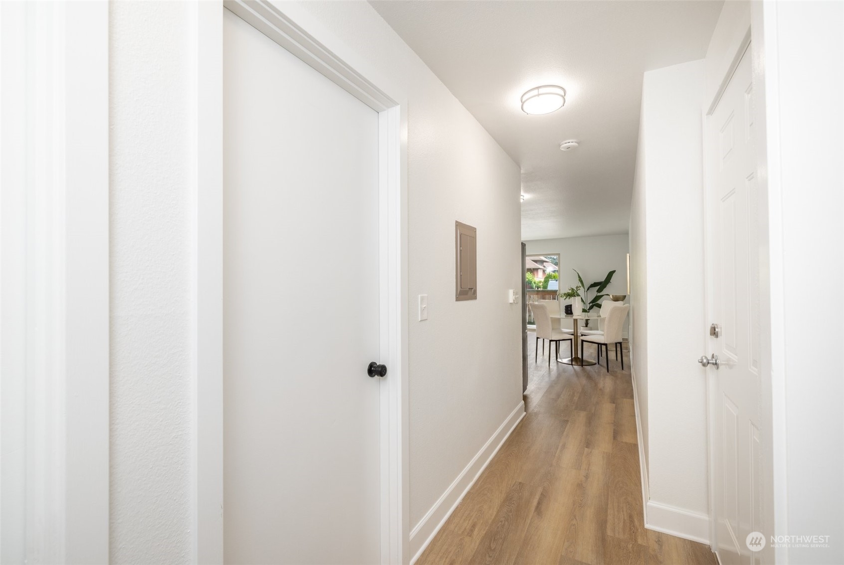 4219 Whitman Avenue North, Unit 2 Seattle, WA 98103 - Photo 8 of 14