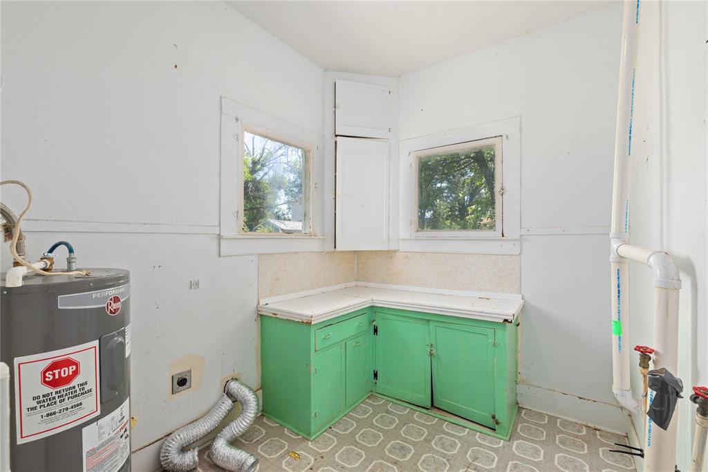 102 Fitzgerald Street Bangs, TX 76823 - Photo 17 of 24