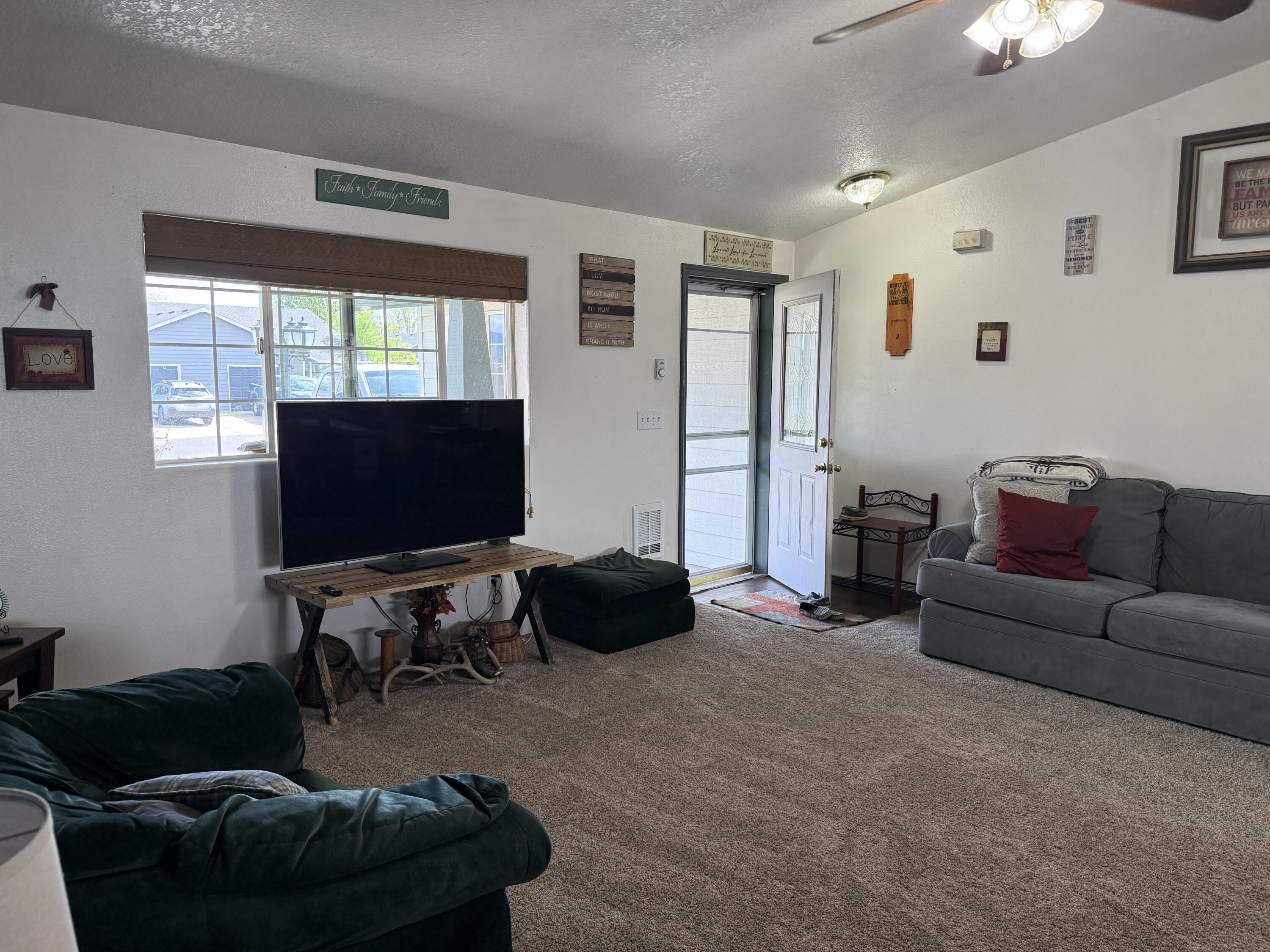 2329 Northeast Yellowpine Road Prineville, OR 97754 - Photo 10 of 30