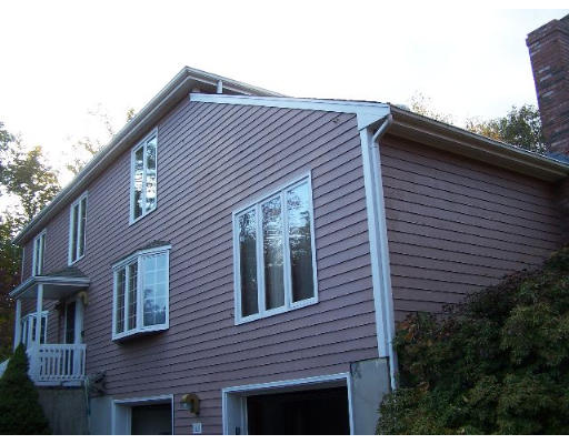 81 Hampton Road Sharon, MA 02067 - Photo 2 of 6 Gallery Image 2