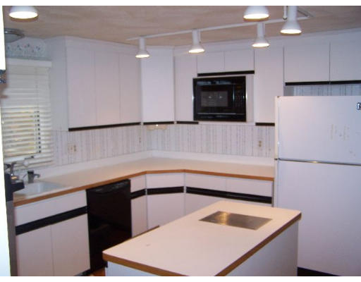 81 Hampton Road Sharon, MA 02067 - Photo 4 of 6 Gallery Image 4