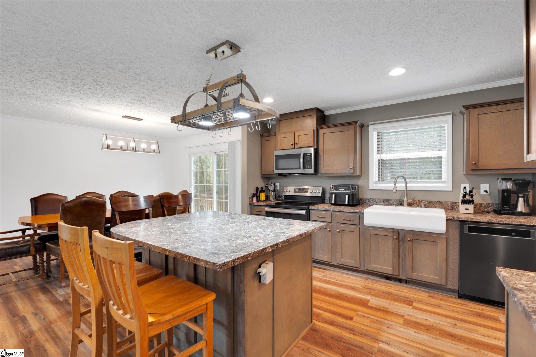 228 Moore Road Liberty, SC 29657 - Photo 11 of 33