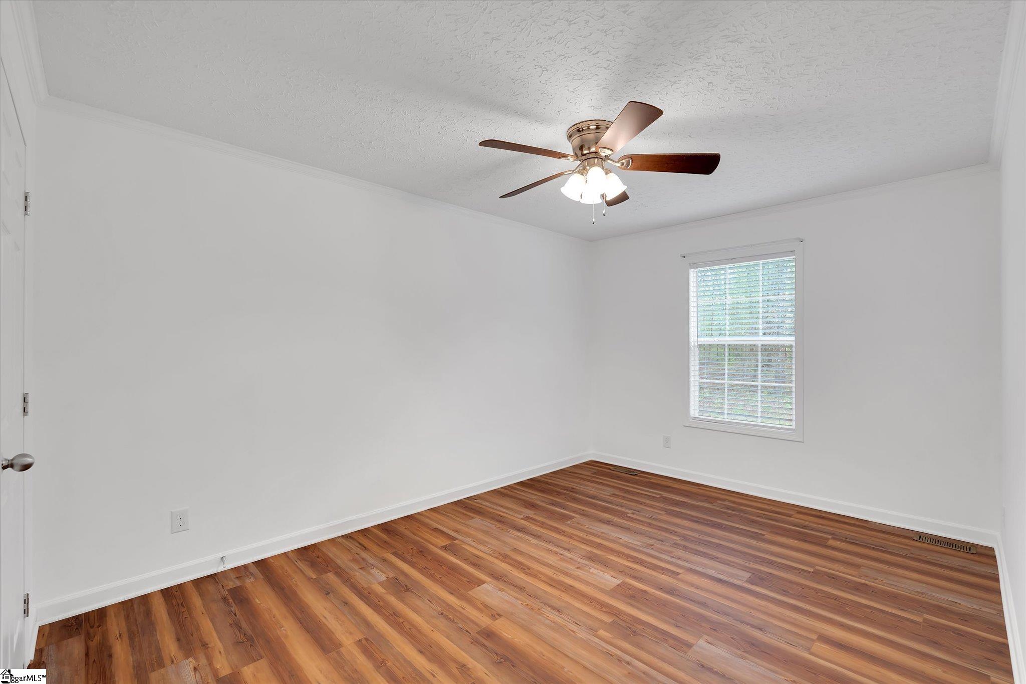 228 Moore Road Liberty, SC 29657 - Photo 20 of 33