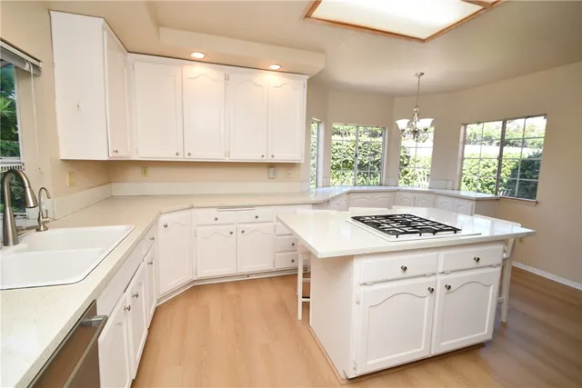 $1,380,000 | 2119 Shelburne Way, Torrance, CA 90503