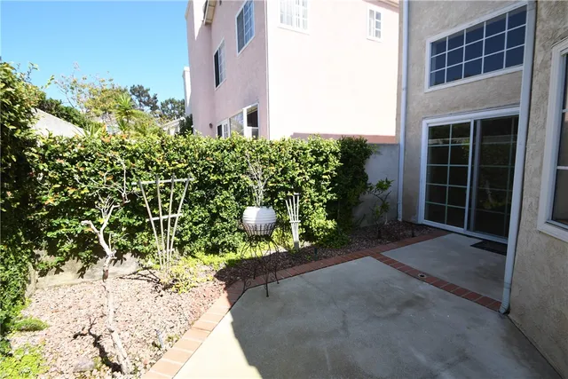 $1,380,000 | 2119 Shelburne Way, Torrance, CA 90503