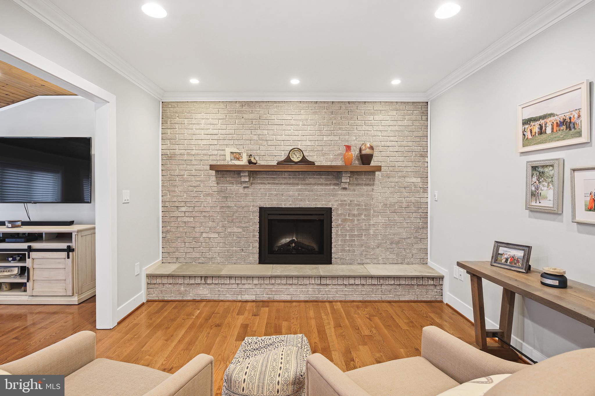 2174 Springdale Road Pasadena, MD 21122 - Photo 7 of 27 Gallery Image 7