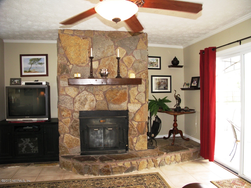 4782 Pinegate Road Fleming Island, FL 32003 - Photo 8 of 32 Family Room 3