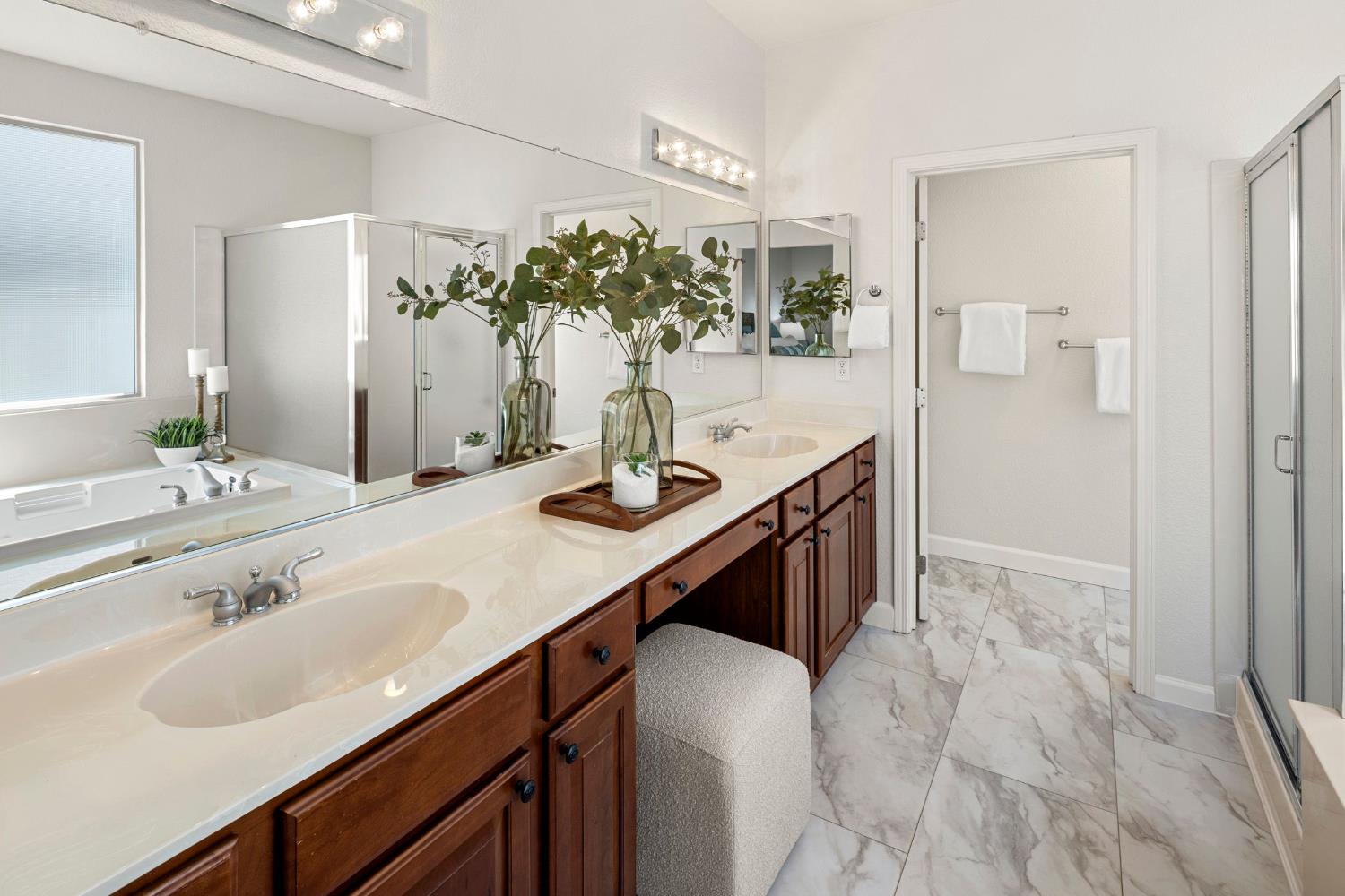 584 Rustic Ranch Lane Lincoln, CA 95648 - Photo 27 of 54 Master Bath w/Dual Vanities