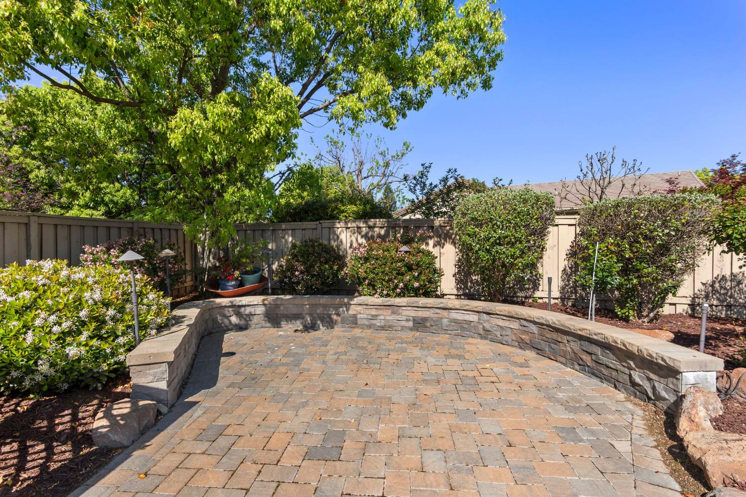 584 Rustic Ranch Lane Lincoln, CA 95648 - Photo 53 of 54 Pavers with Sitting Wall
