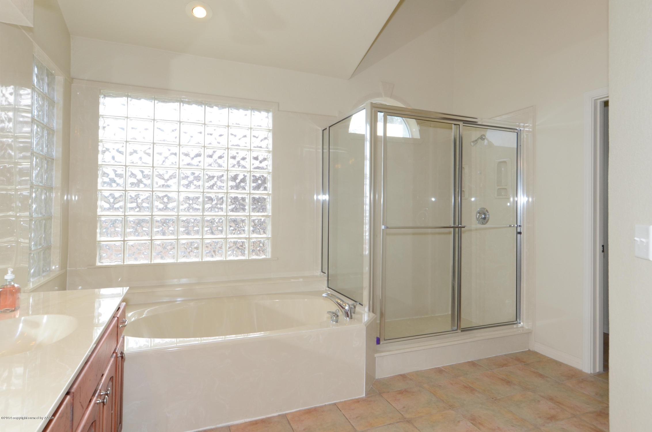 8 Nottingham Road Amarillo, TX 79124 - Photo 12 of 24 Master_Bathroom