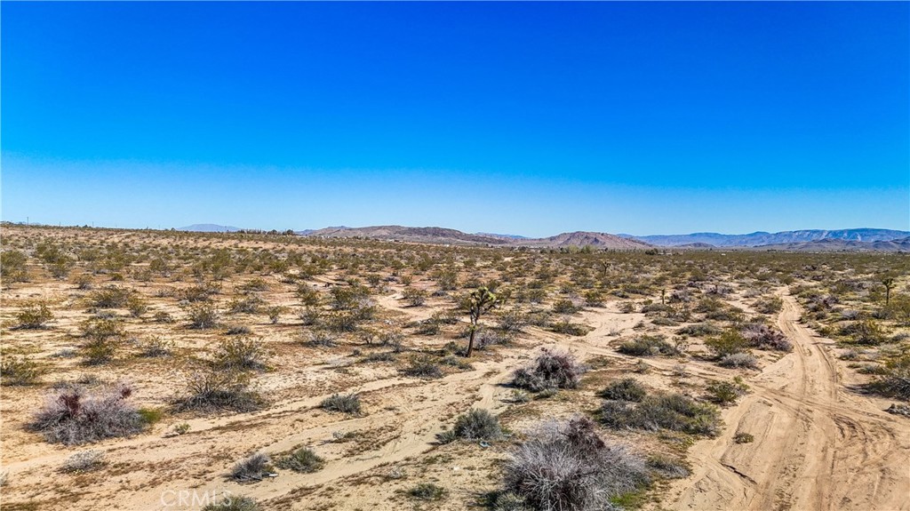 57645 Reche Road Landers, CA 92285 - Photo 24 of 38 a view of city and mountain