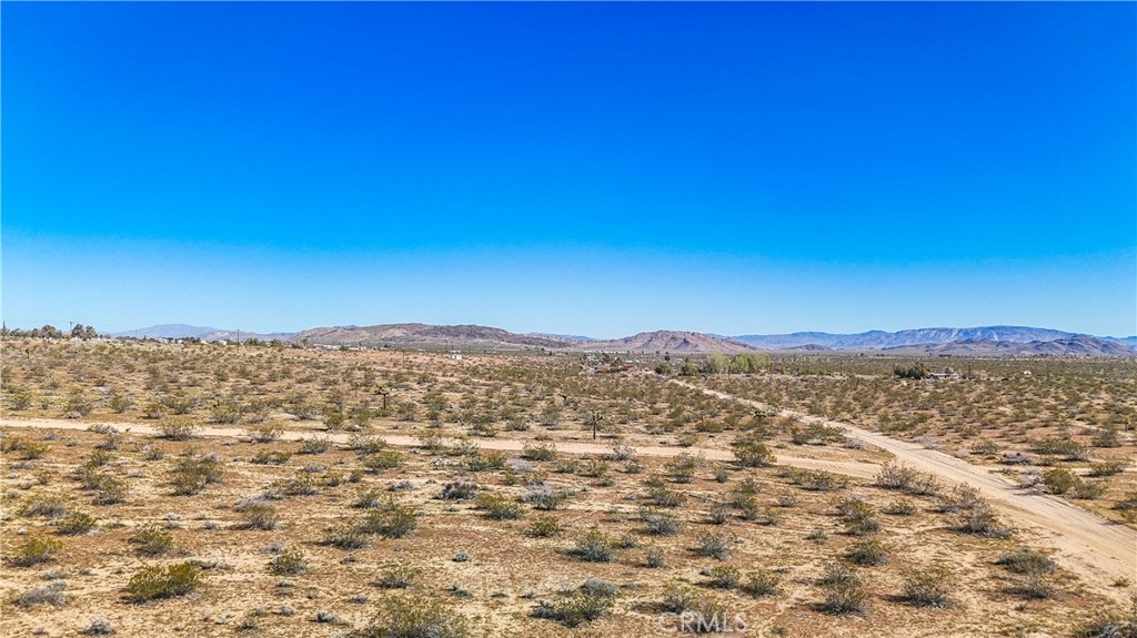 57645 Reche Road Landers, CA 92285 - Photo 27 of 38 a view of a sky from a mountain