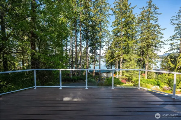 $1,105,000 | 17340 Maple Lane, La Conner, WA 98257
