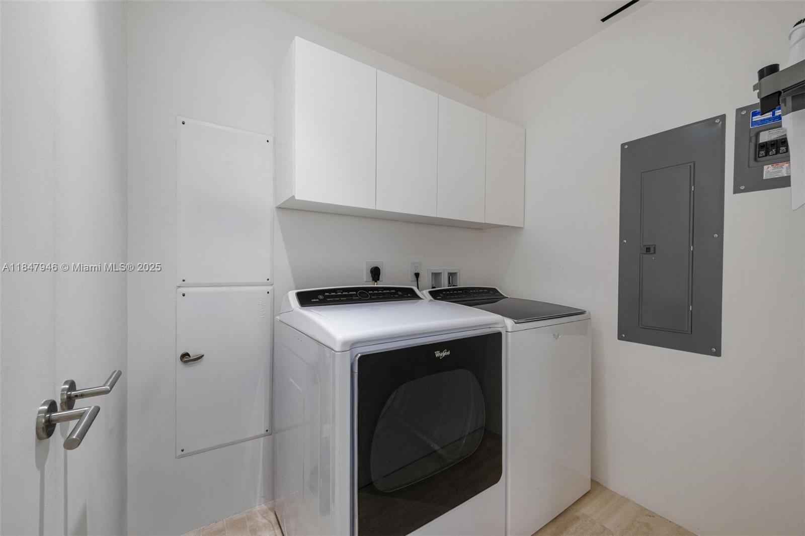 9001 Collins Avenue, Unit S406 Surfside, FL 33154 - Photo 28 of 46