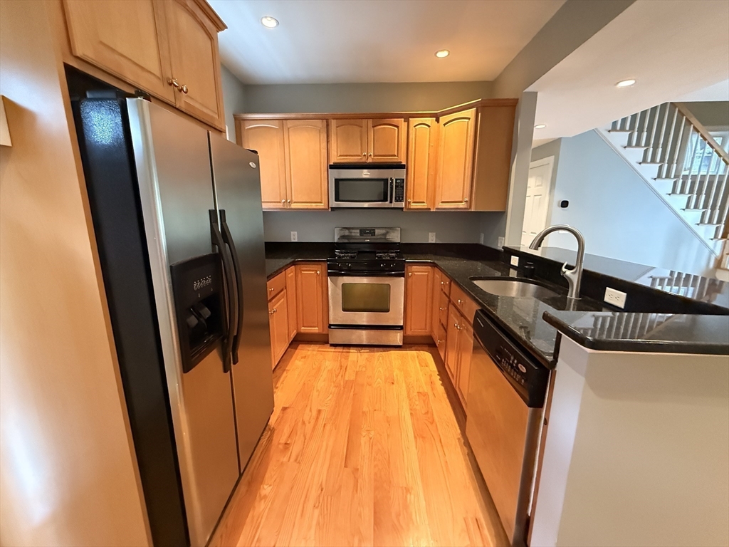 11 Brookside Road, Unit 6 Braintree, MA 02184 - Photo 7 of 26