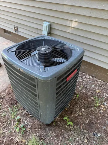 $154,999 | 3160 Holly Drive, Decatur, IL 62526