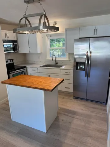 $154,999 | 3160 Holly Drive, Decatur, IL 62526