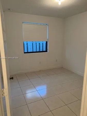 $4,800 | 9952 Northwest 10th Street, Unit 9952, Miami, FL 33172