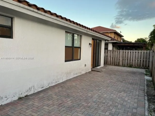 $4,900 | 9952 Northwest 10th Street, Unit 9952, Miami, FL 33172